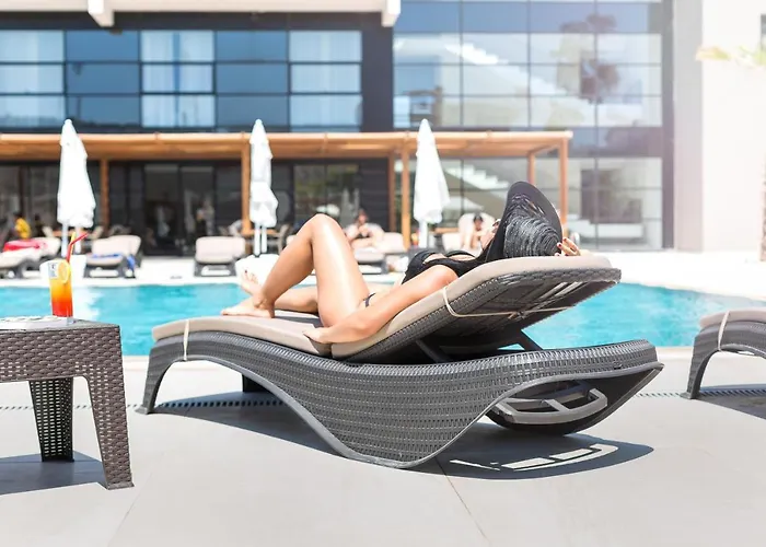 Ayayorgi By T Hotel 4*